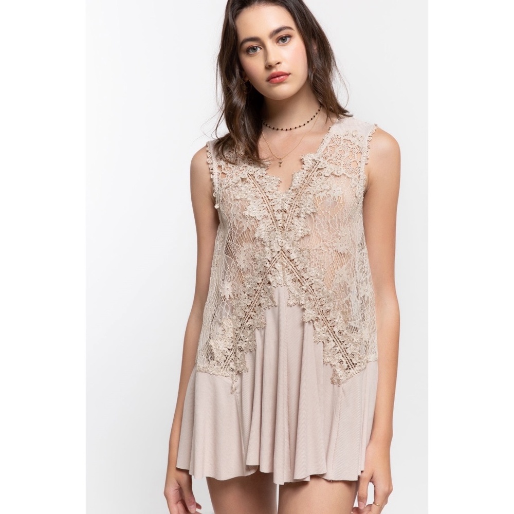 POL Beige V Neck Sleeveless Lace & Solid Tunic Top - Picture 1 of 6